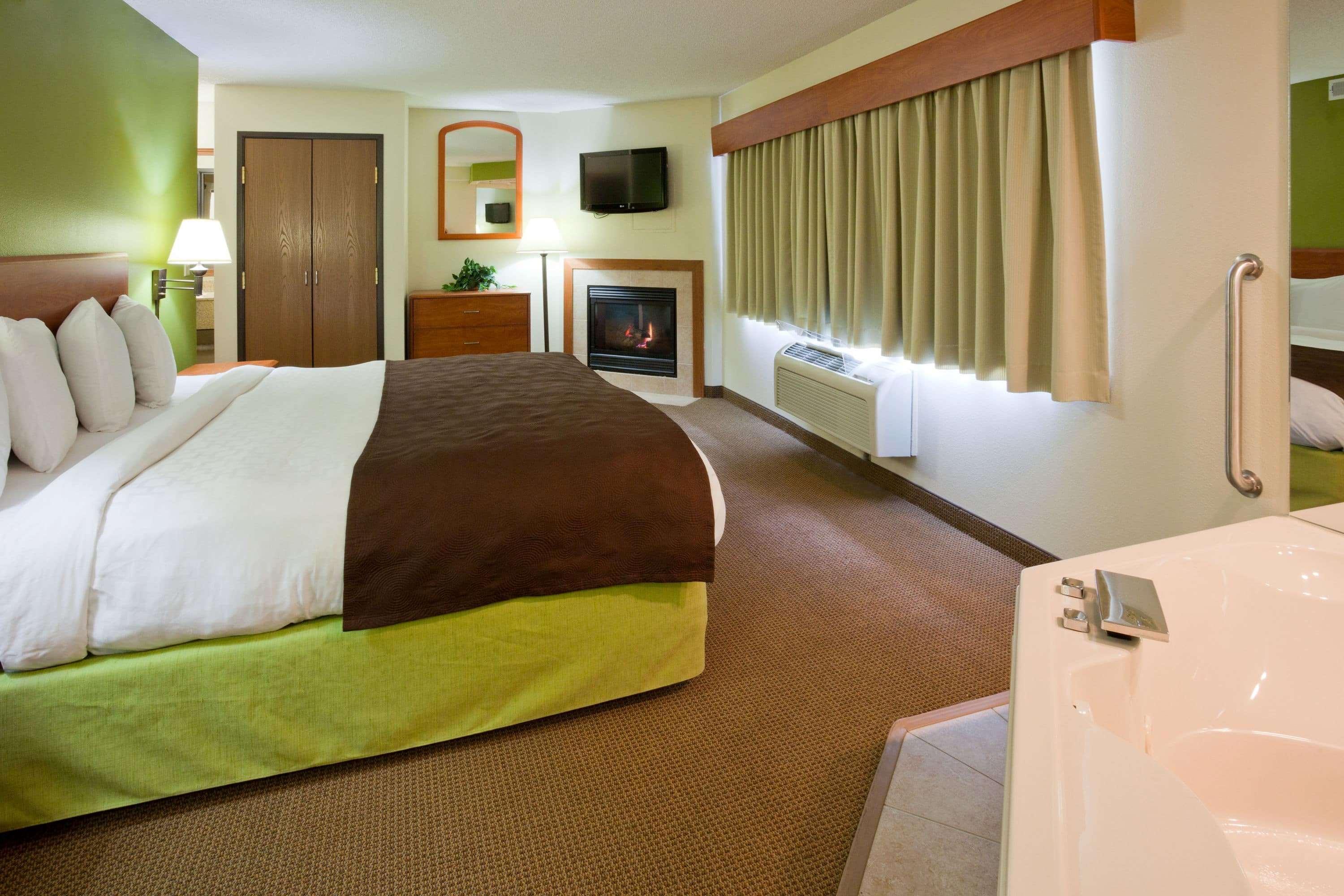 Americinn By Wyndham Thief River Falls Exterior photo