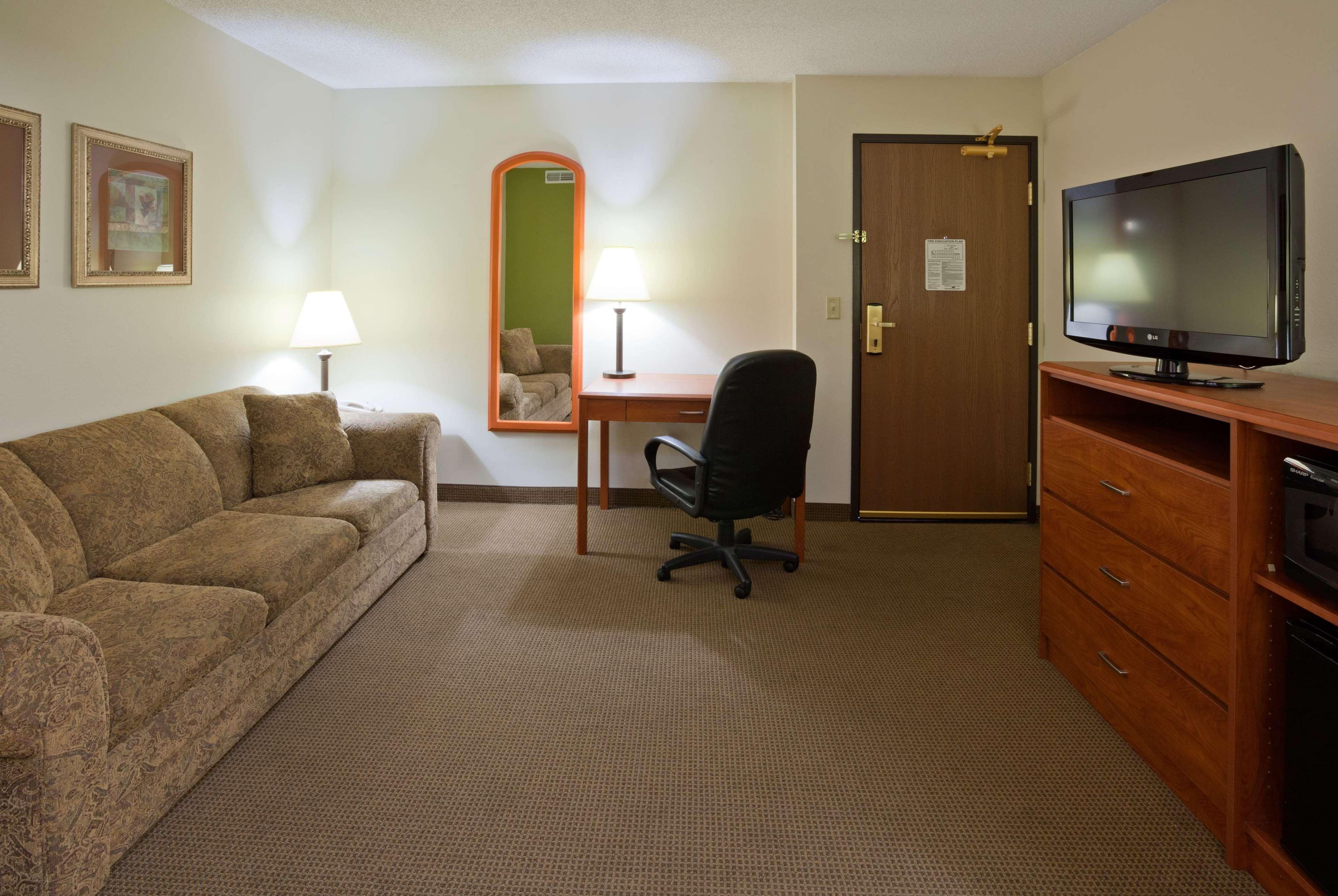 Americinn By Wyndham Thief River Falls Exterior photo