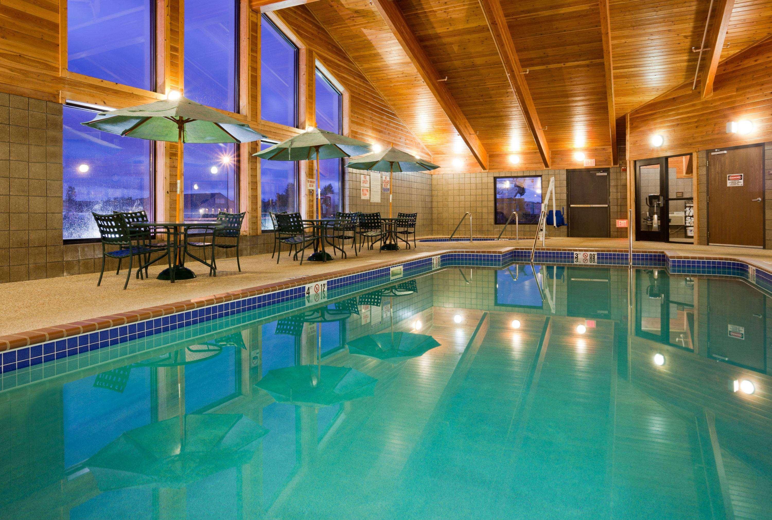 Americinn By Wyndham Thief River Falls Exterior photo