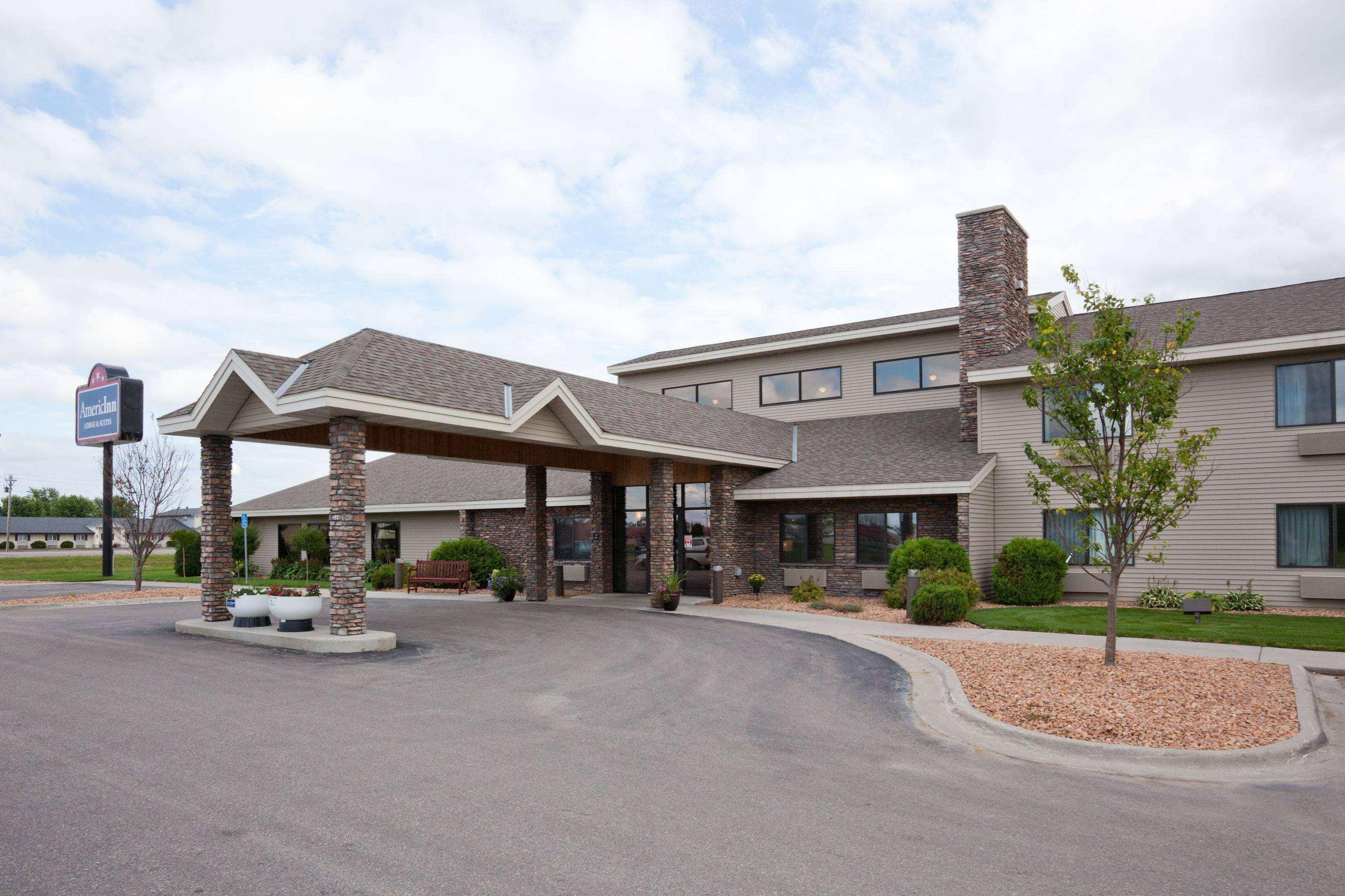 Americinn By Wyndham Thief River Falls Exterior photo