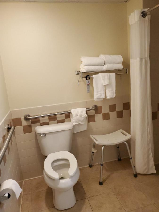 Americinn By Wyndham Thief River Falls Exterior photo
